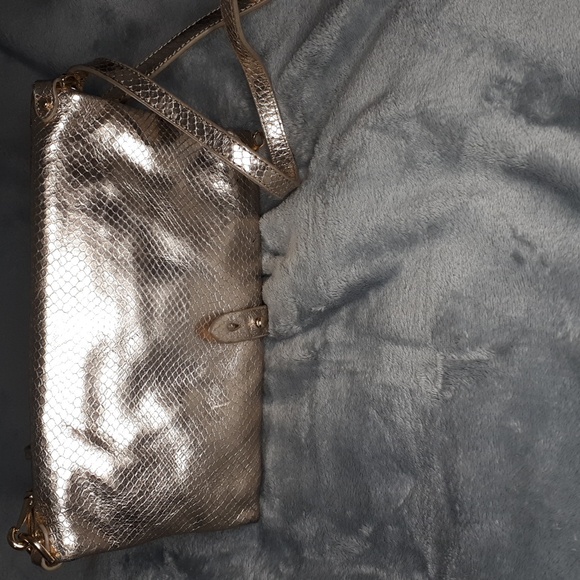Ralph Lauren~Gold Croc Embossed Foldover Crossbody - Picture 2 of 10